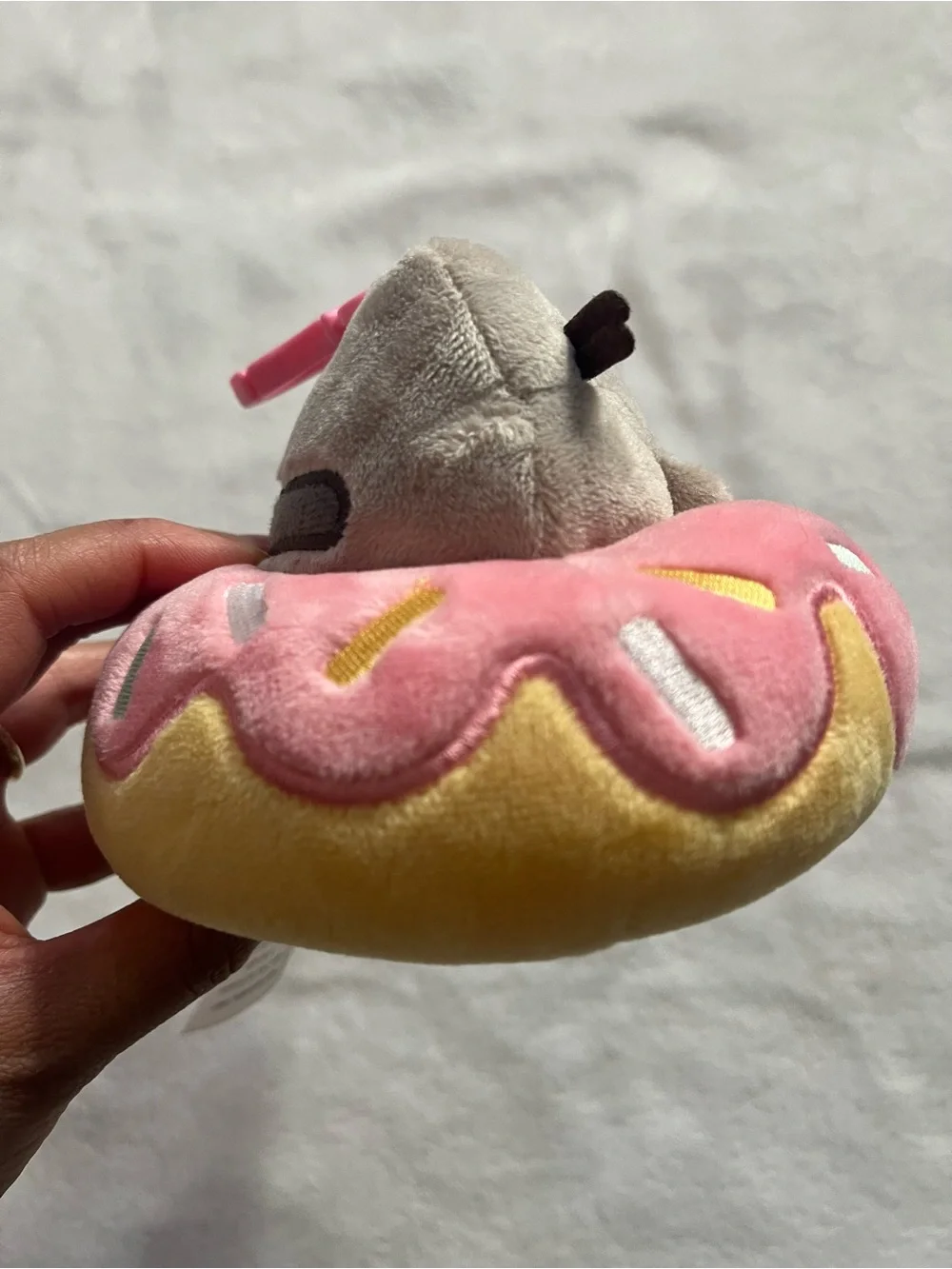 Pusheen Plush in donut cute keychain/ charm pink donut